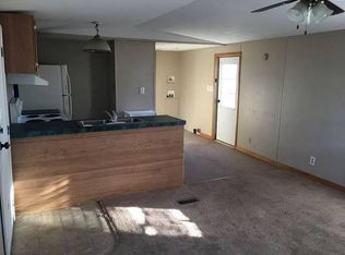 116 6th St, Healdton, OK 73438
