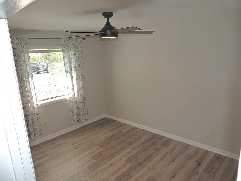 925 Fairwood Lakes Ln #25-A — Photo 22
