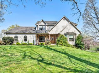 279 Sunset Hill Ln, Troutville, VA 24175