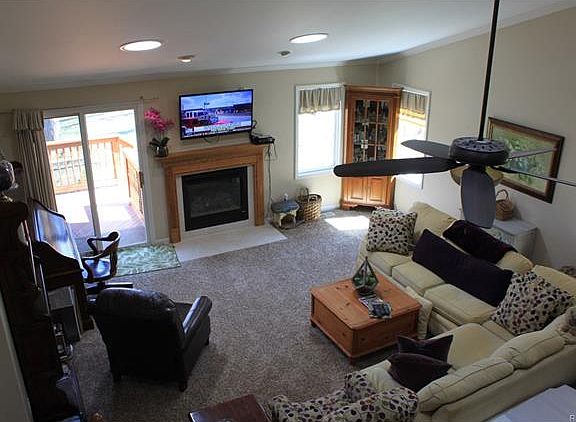 4th image of 500 Willow Dr #1