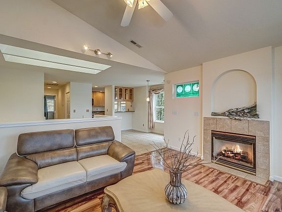 5th image of 3690 B Simmons Mill Ct SW