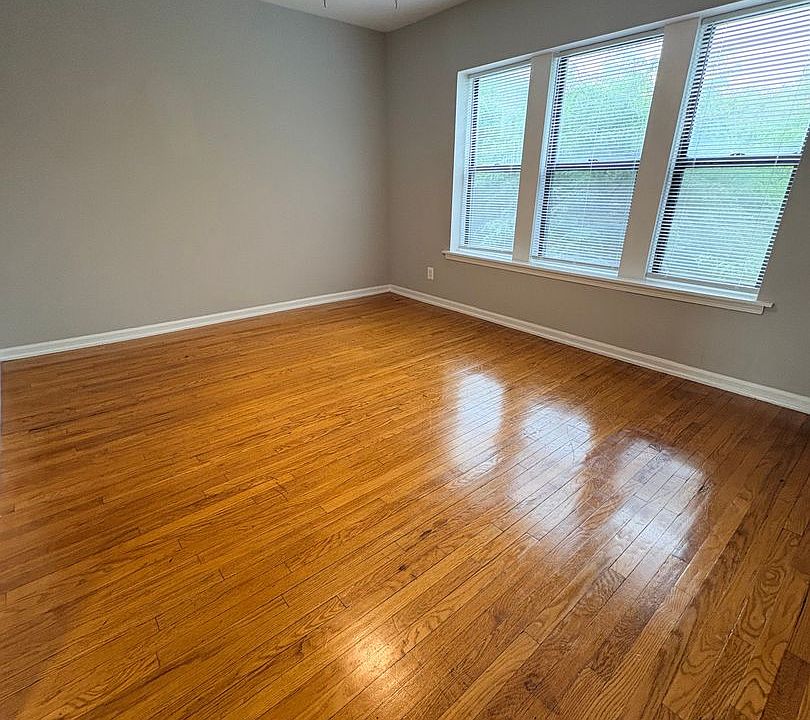 1st image of 4946 W Adams St #306C