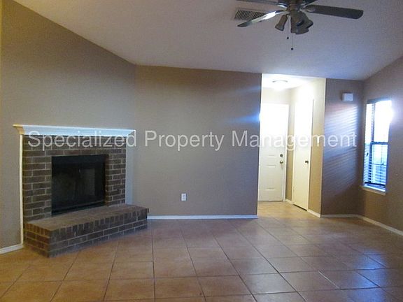 3rd image of 4404 Columbus Trl