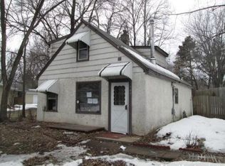 3945 Stockdale Dr, Vadnais Heights, MN 55127