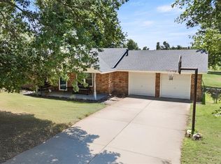 1908 Hillcrest Cir, Newcastle, OK 73065