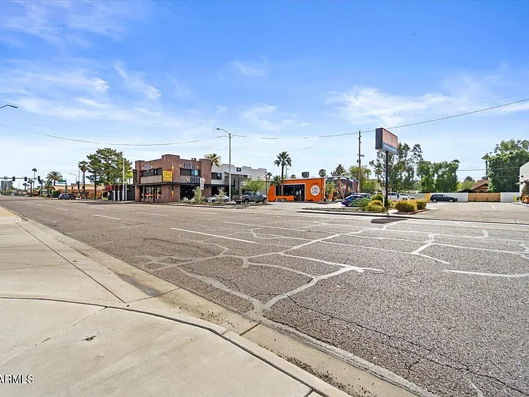514 W Palm Ln — Photo 29