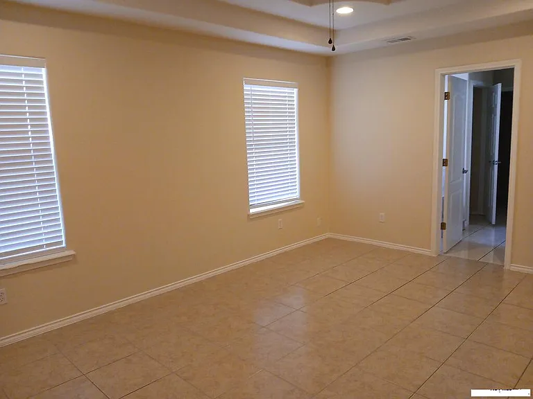 1514 Christian Cir — Photo 38