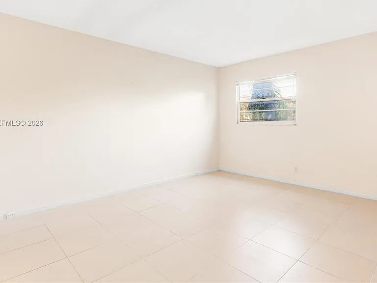 650 SW 124th Ter #214P — Photo 16
