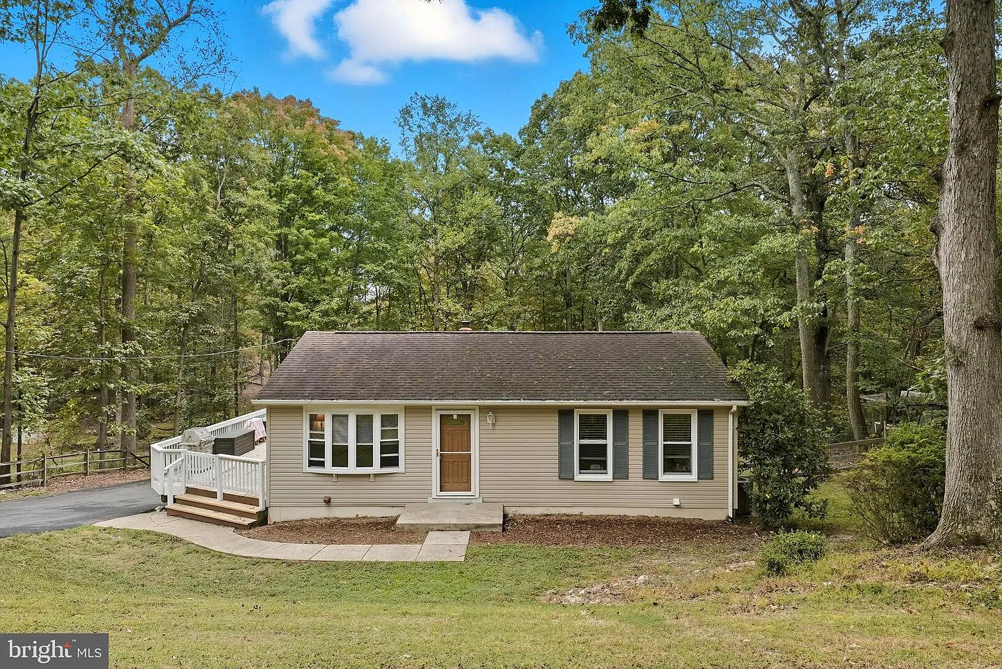 1403 Mercer Rd photo 1