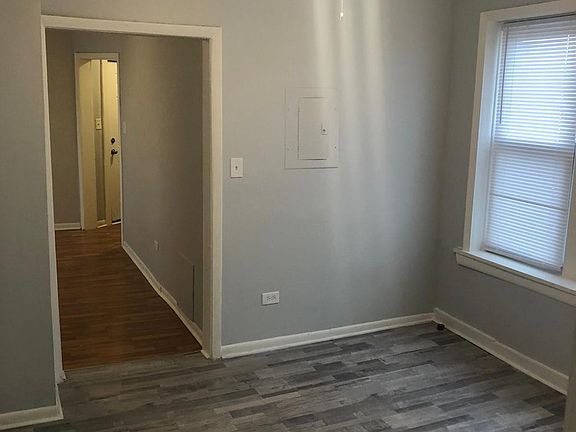 3rd image of 6104 S Eberhart Ave APT 3N