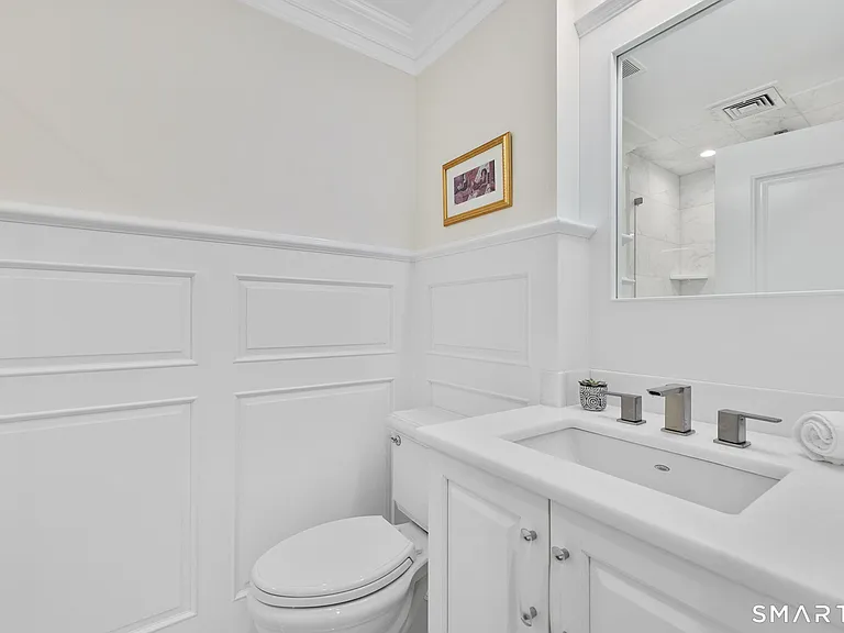 85 Memorial Rd #205 — Photo 27
