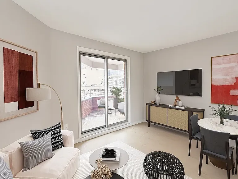 470 2nd Ave #7C — Photo 1