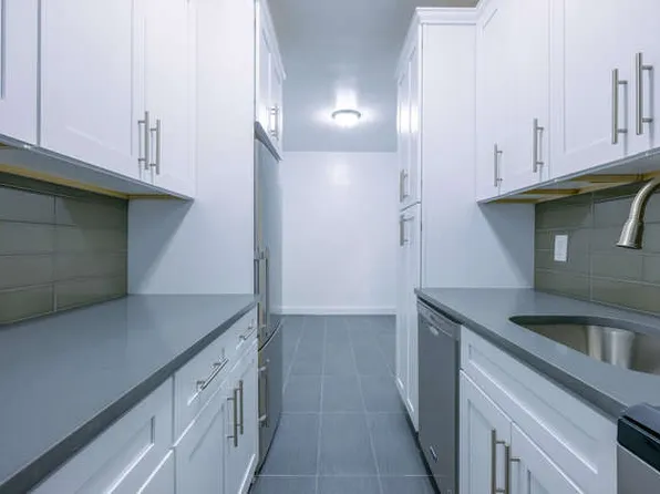 25-40 31st Ave APT 2H, Astoria, NY 11106