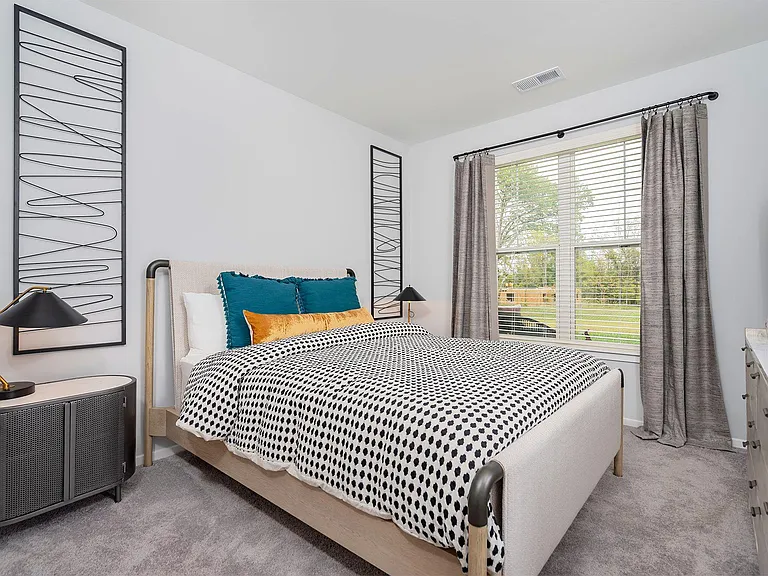 The Retreat Apartments — Photo 16