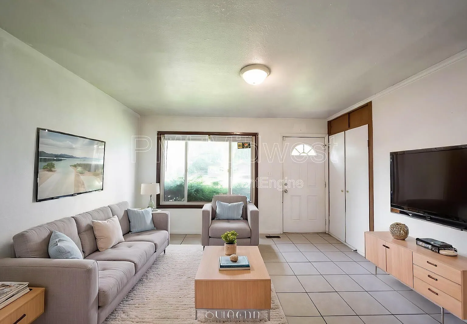 3 bed, 1.0 bath, 925 sqft, $1,299 — Photo 3