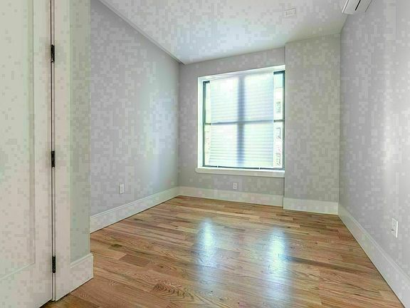 5th image of 245 Sullivan Pl #C1o