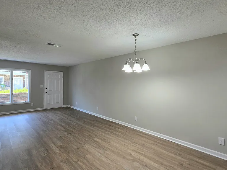 409 Garden Dr #110A — Photo 14