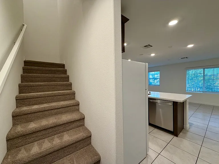 669 Pickled Pepper Pl — Photo 18