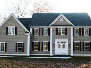 2 Fawn Crest Dr #B, New Fairfield, CT 06812