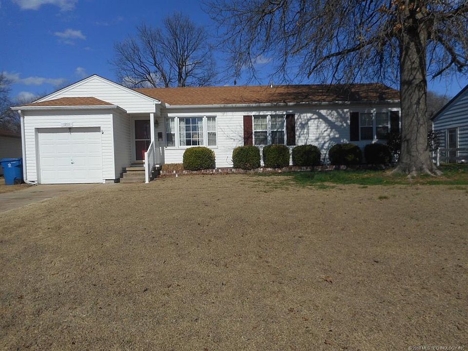 1st image of 1211 E Kiowa Ave