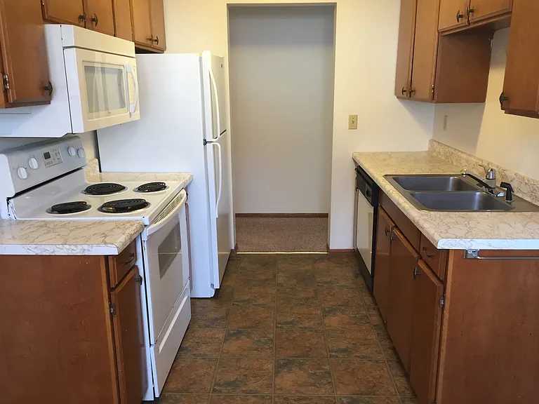 Skaff Apartments - Moorhead — Photo 19