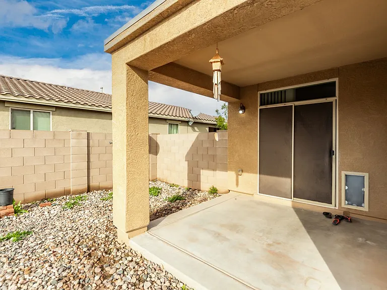 7419 W Glass Ln — Photo 23