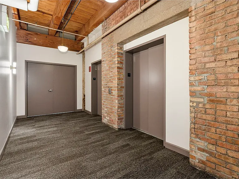 1330 W Monroe St #216 — Photo 25
