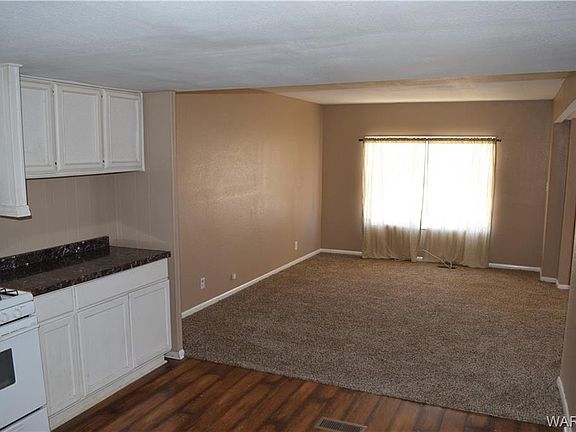 5th image of 554 Malibu Cir N