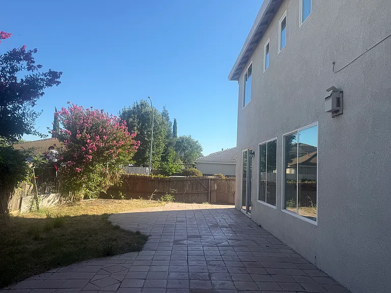 Lonnie Beck Way — Photo 36