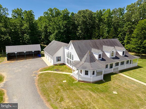 3rd image of 9980 Winding Creek Pl