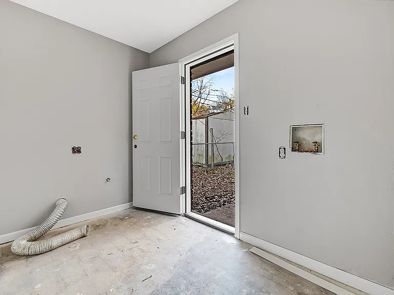 1700 Jennings St — Photo 12