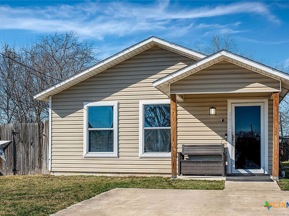1st image of 2612 Ozark St