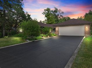 5801 Fairmount Ave, Downers Grove, IL 60516