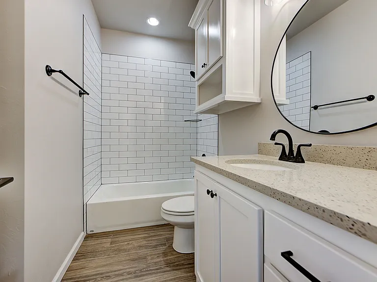 10445 SW 51st St — Photo 36