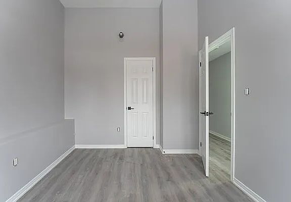 5th image of 312 Waterloo Dr #2