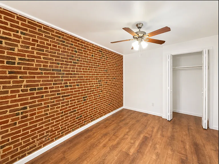 318 N Paca St — Photo 13
