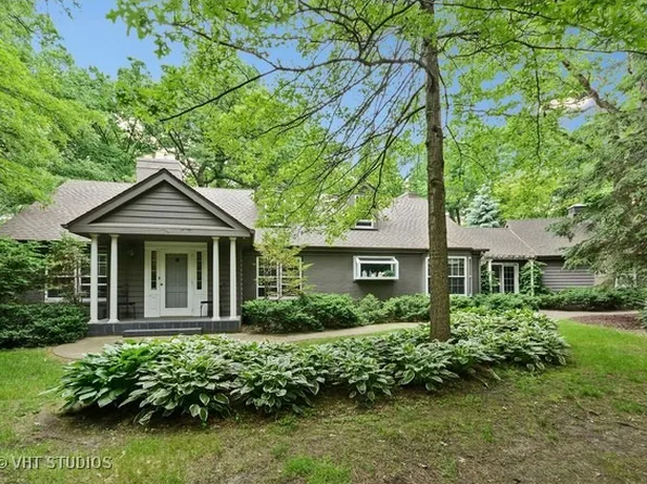 1834 Palatine Rd, Inverness, IL 60067