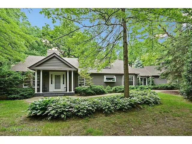 1834 Palatine Rd photo 1
