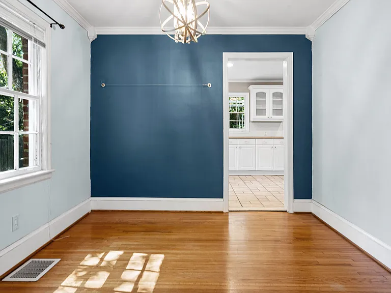 2126 Arnold Dr — Photo 11