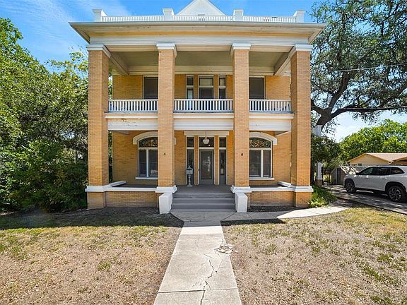 5th image of 504 S Main St