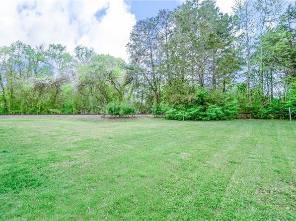 1158 Beaton St, Suffolk, VA 23434