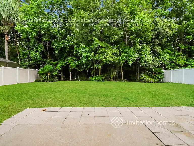 8568 Glenbury Ct N — Photo 17
