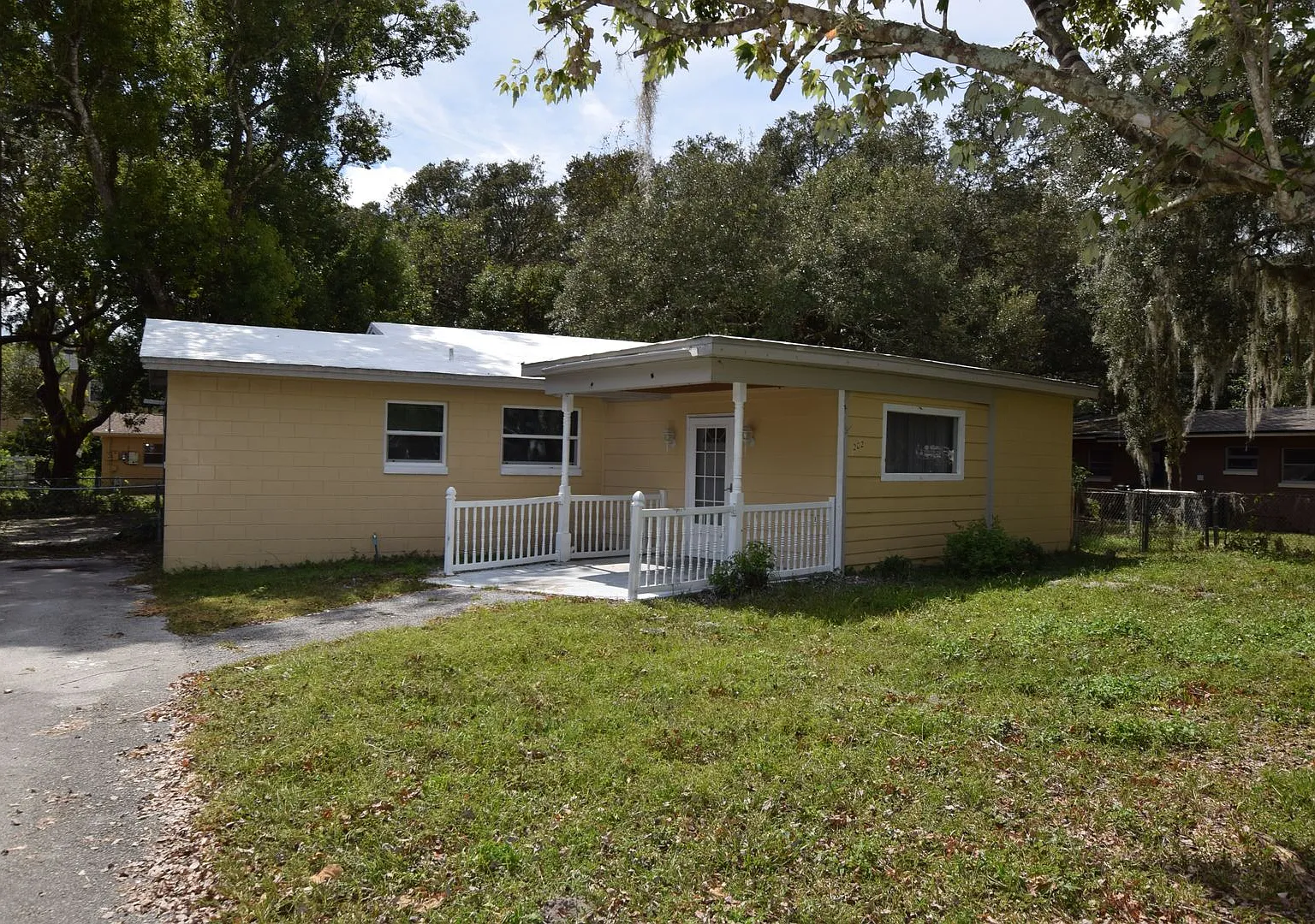 3/2 Home For Rent at 202 James Court Winter Springs, FL 32708 — Photo 2