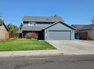 725 NE Negus Pl, Redmond, OR 97756