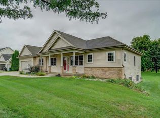 302 Coyle Pkwy, Cottage Grove, WI 53527
