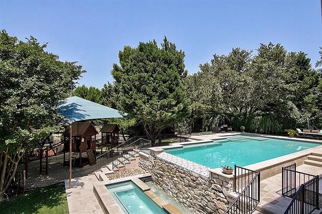 1st image of 502 Luna Vista Dr