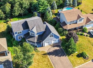 499 Wayne St, Shediac, NB E4P 2W8