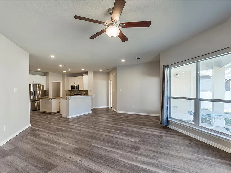 5109 Keating St — Photo 4