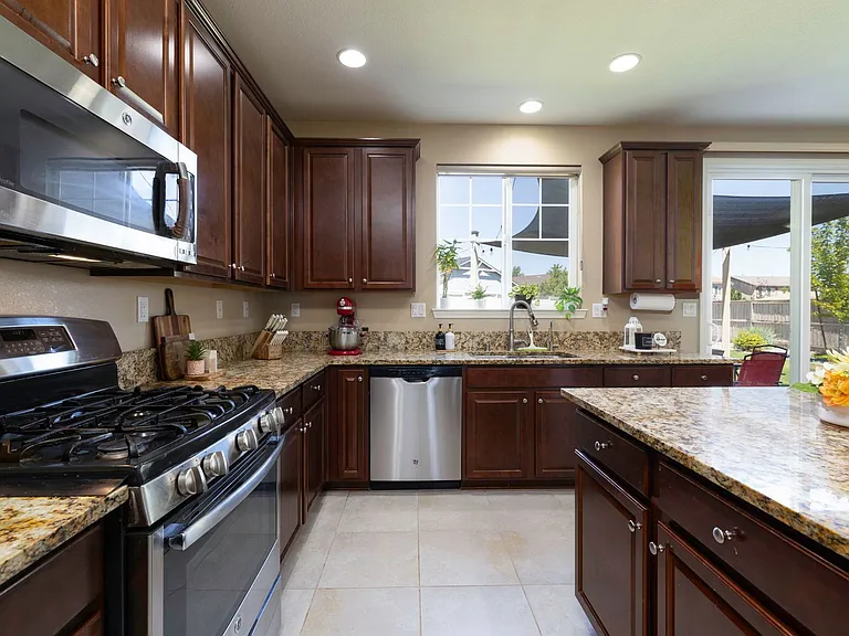 10687 Walton Park Dr — Photo 9