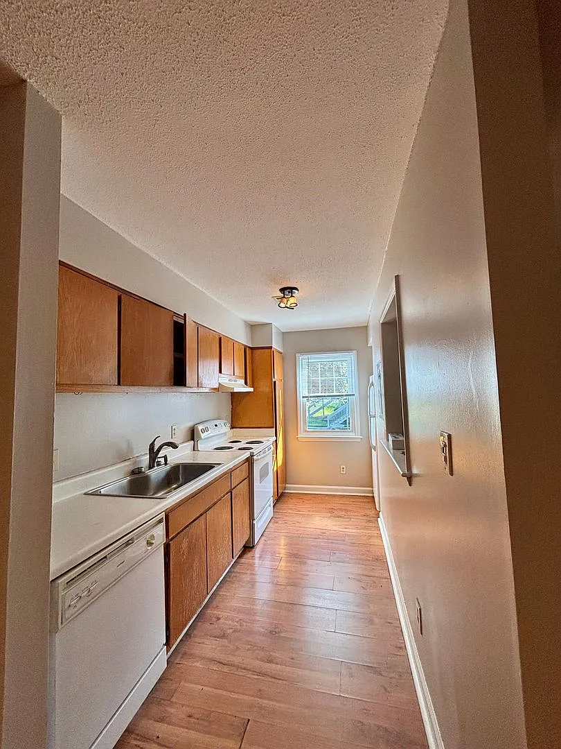 2518-207 Avent Ferry Rd, Raleigh, NC 27606 — Photo 4